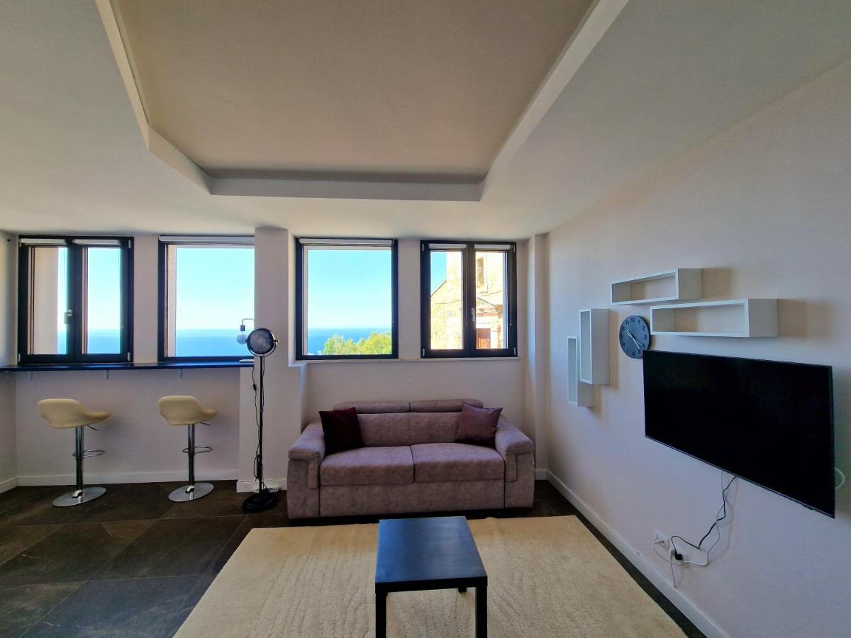 The White Domus Apartment Taormina Ngoại thất bức ảnh
