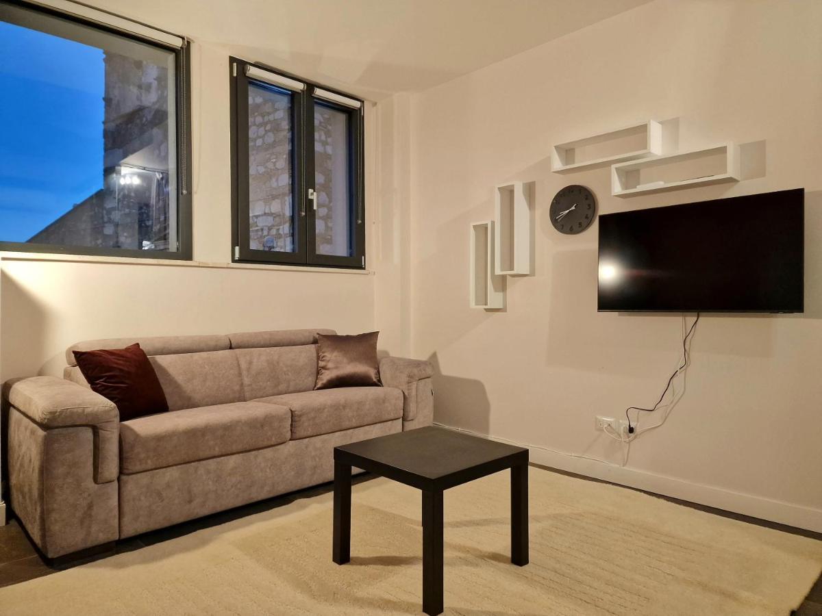The White Domus Apartment Taormina Ngoại thất bức ảnh